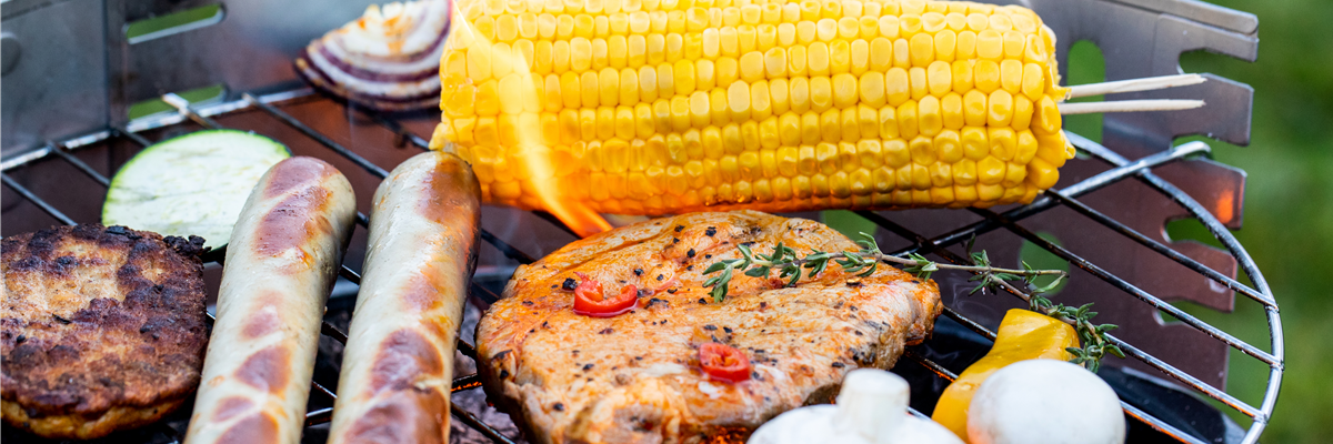 Grillen - Grill mit Lebensmitteln